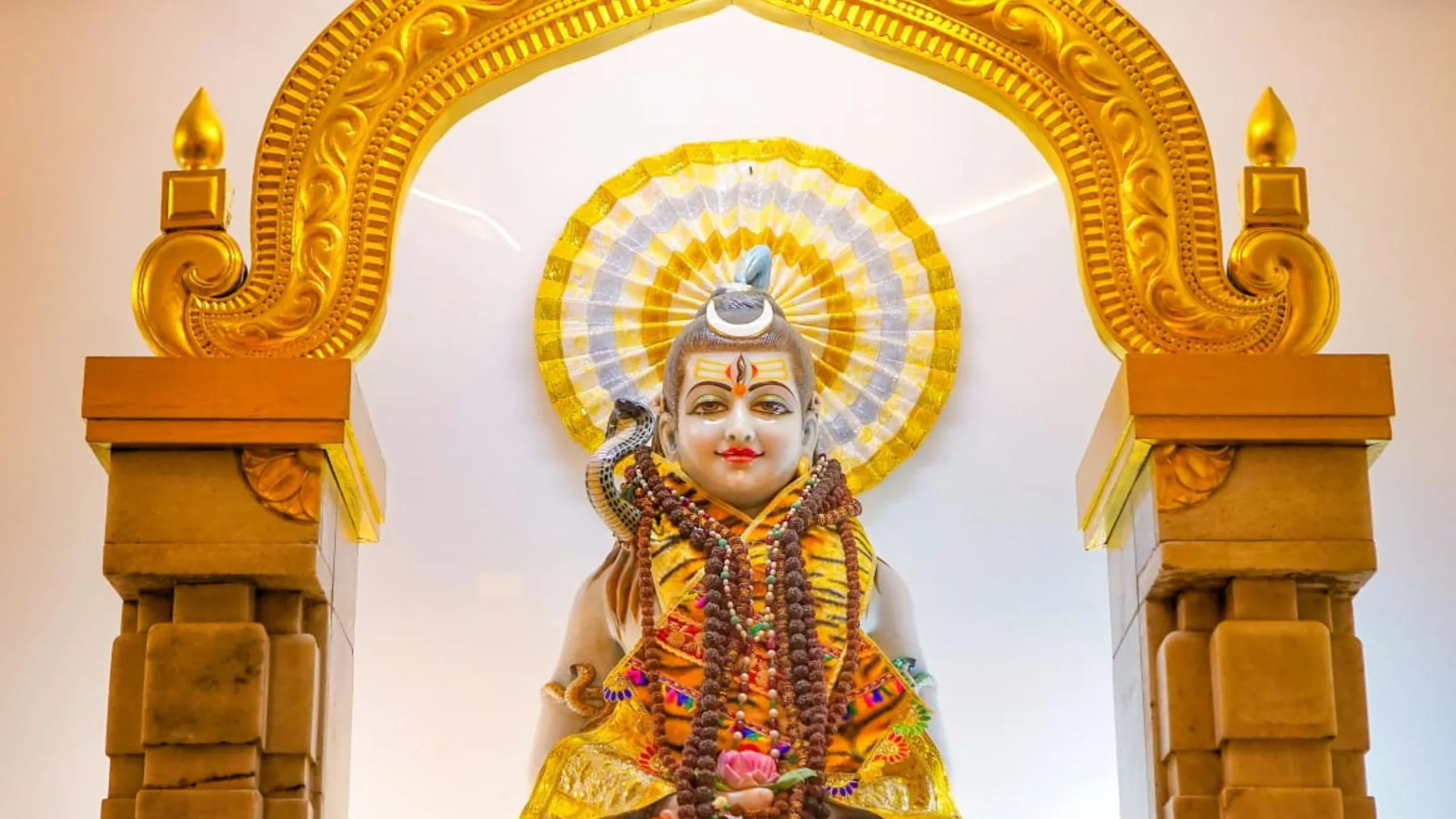 Sri Kukkuteswara Swamy Temple Pithapuram