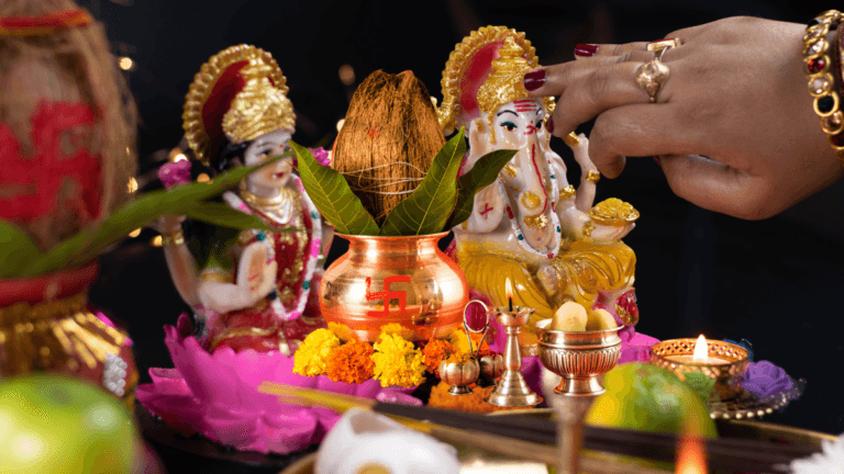 ఆషాడ అమావాస్య  రోజు  పూజ చేస్తే లక్ష్మీ కటాక్షం కలుగుతుంది